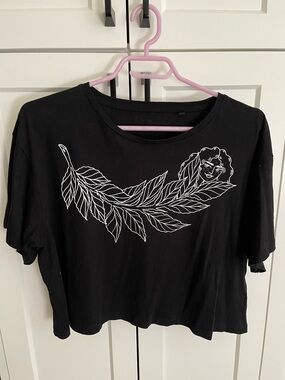 Floral Illustration Cropped Tee